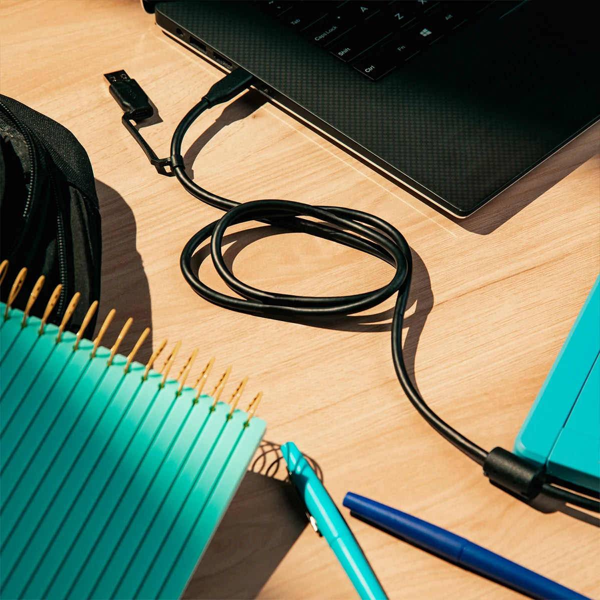 Laptop Monitor Data Cable From Mobile Pixels