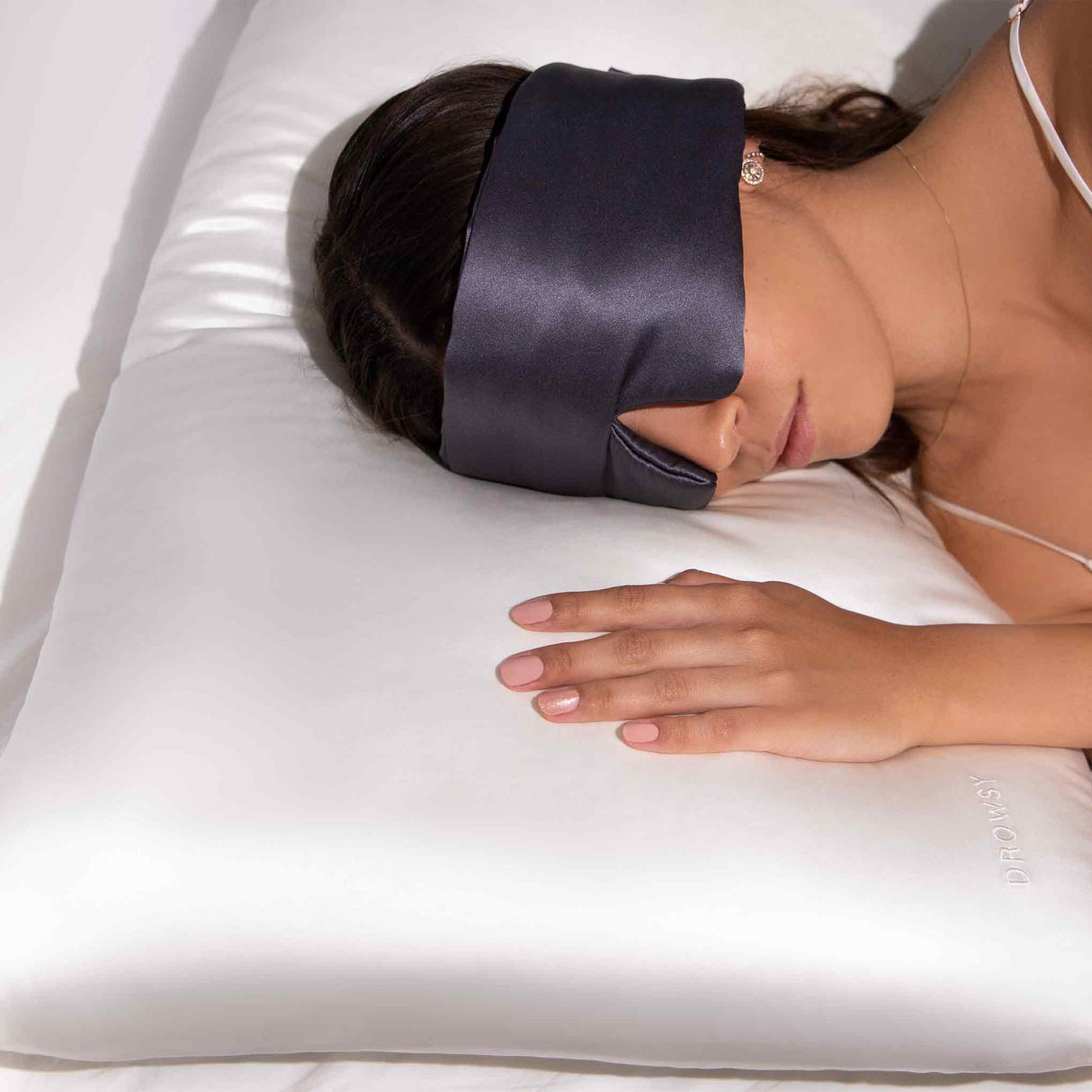 Akoya Pearl Silk Pillowcase from Drowsy