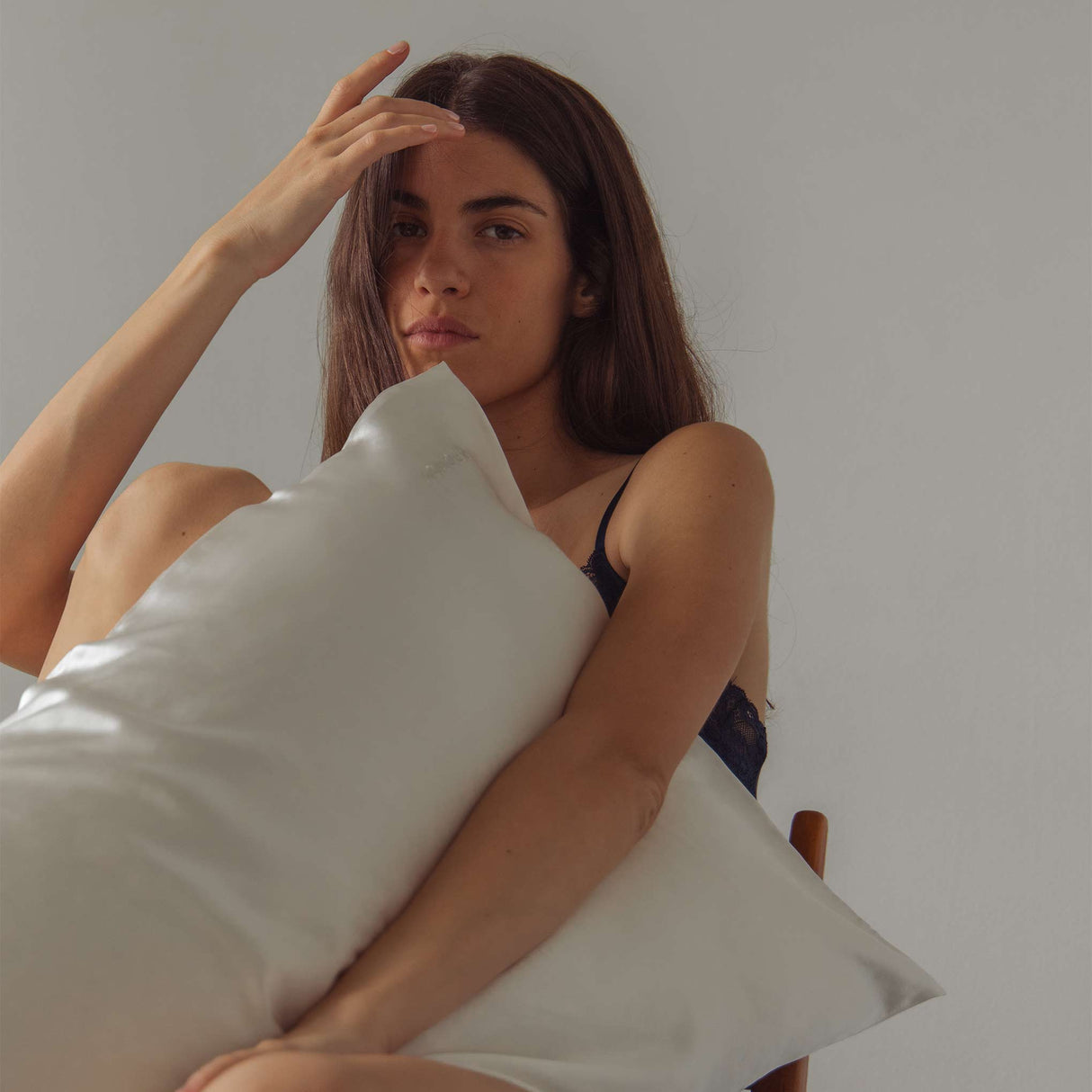 Akoya Pearl Silk Pillowcase from Drowsy