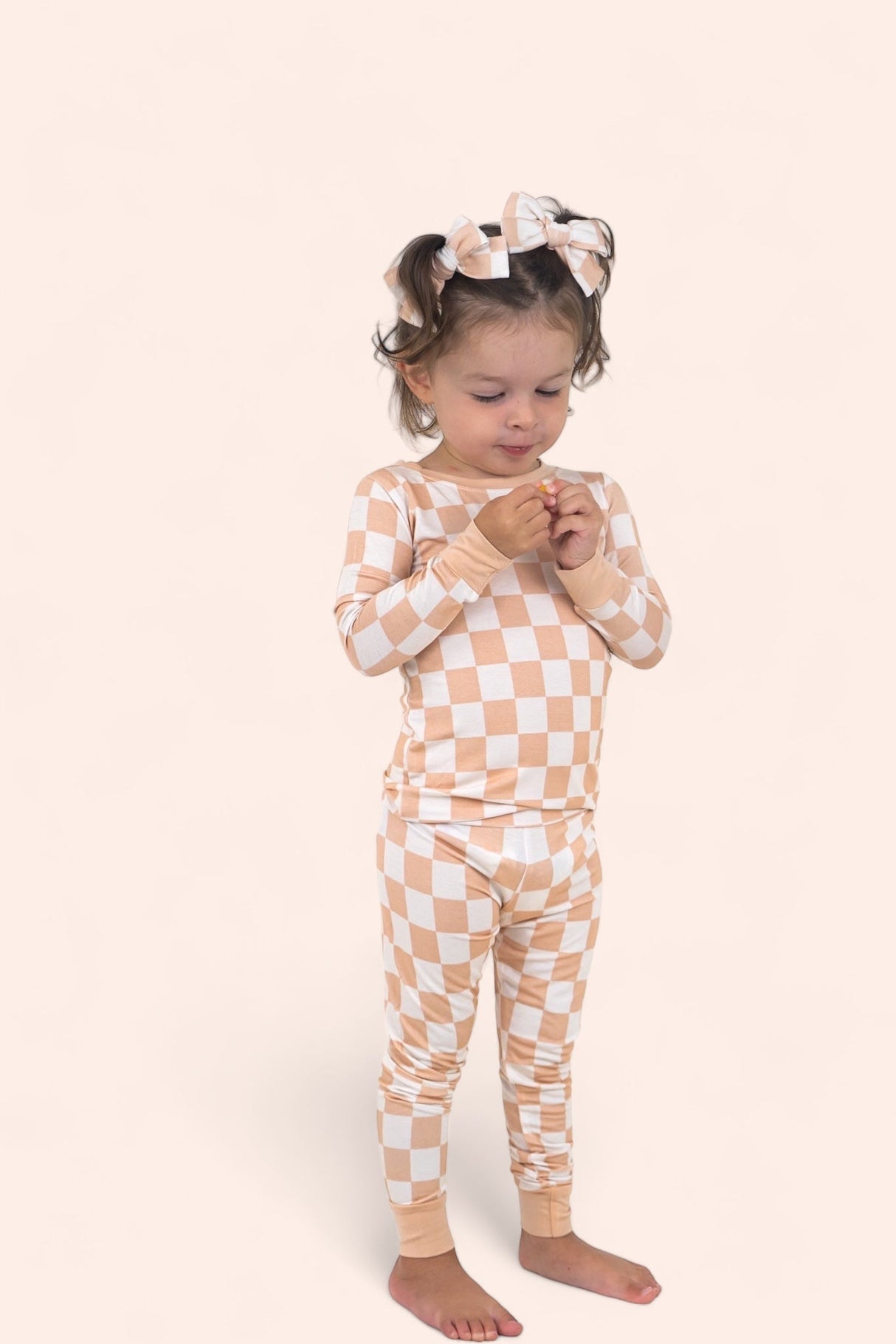 SANDY CHECKERS DREAM BOW from DREAM BIG LITTLE CO