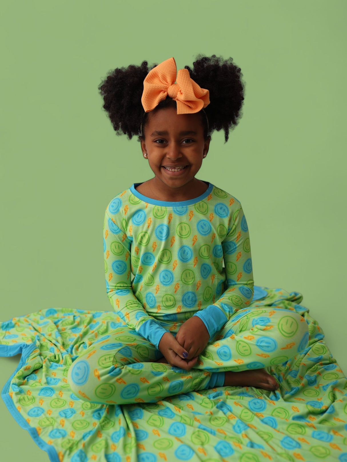 NEON SMILES DREAM SET from DREAM BIG LITTLE CO