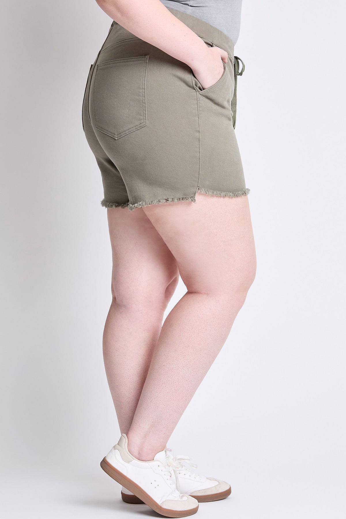 Women's Plus Frayed Hem Pull-on Shorts from YMI JEANS