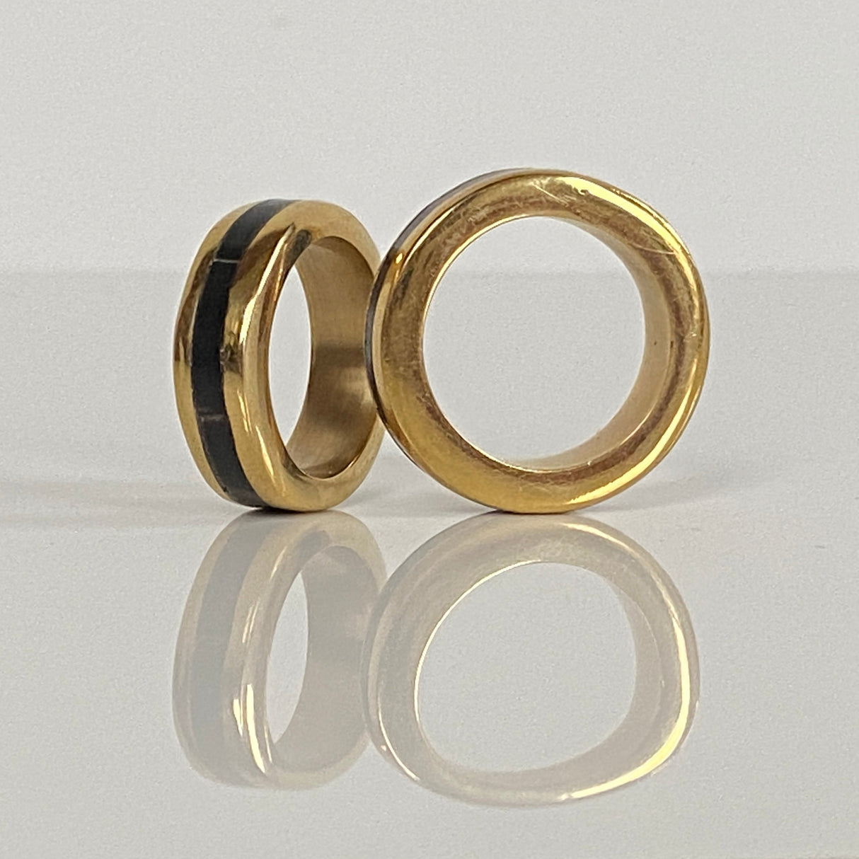 Equator Inlay Ring Band From Abroad Modern