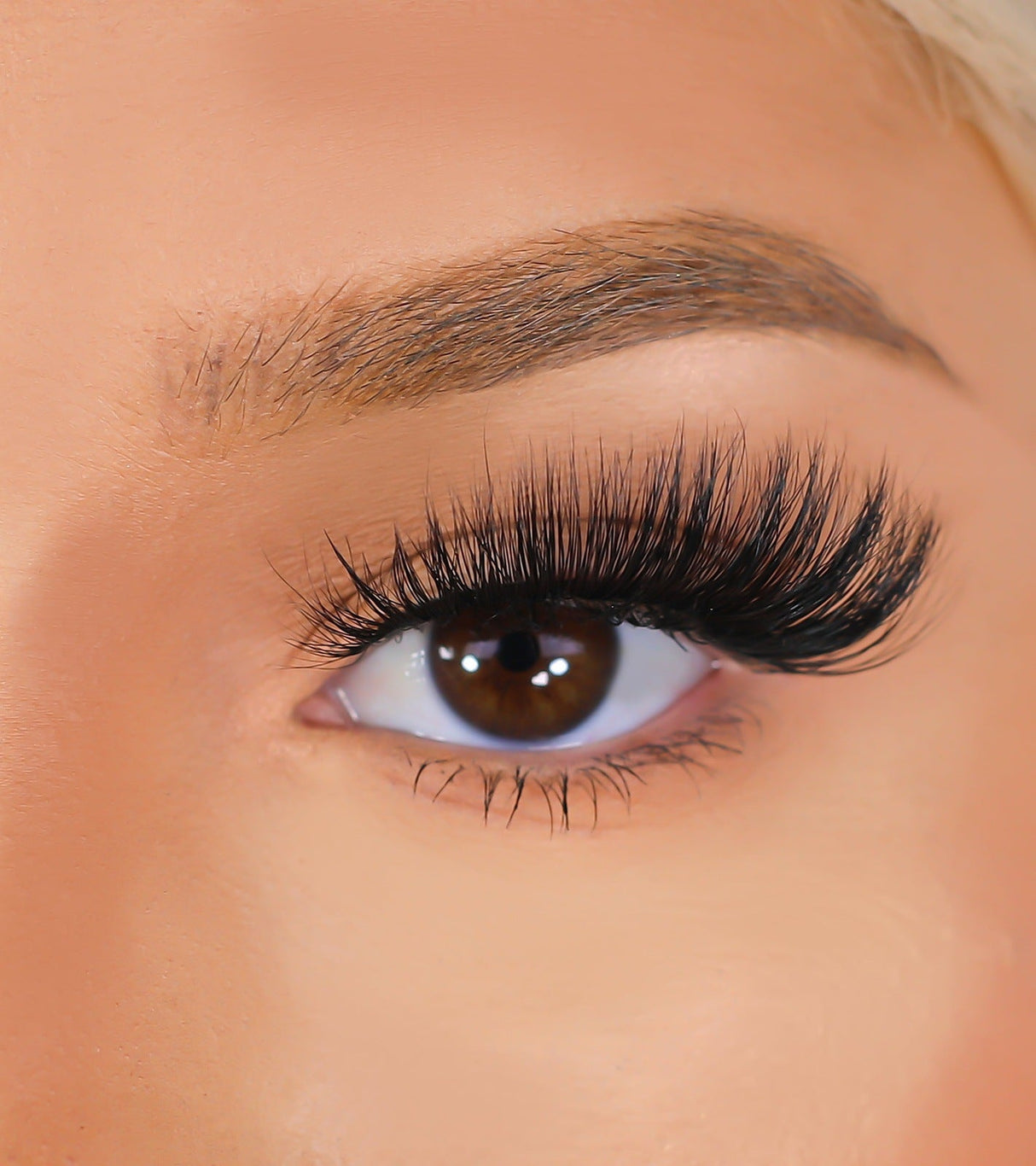 Mink 3D Eyelashes - Confident from Lurella Cosmetics