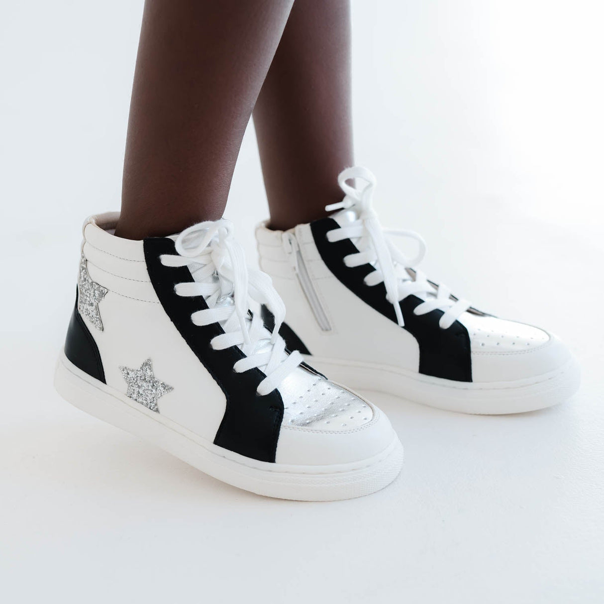 Miss Hannah Sneaker in Black & White - Kids from Yosi Samra