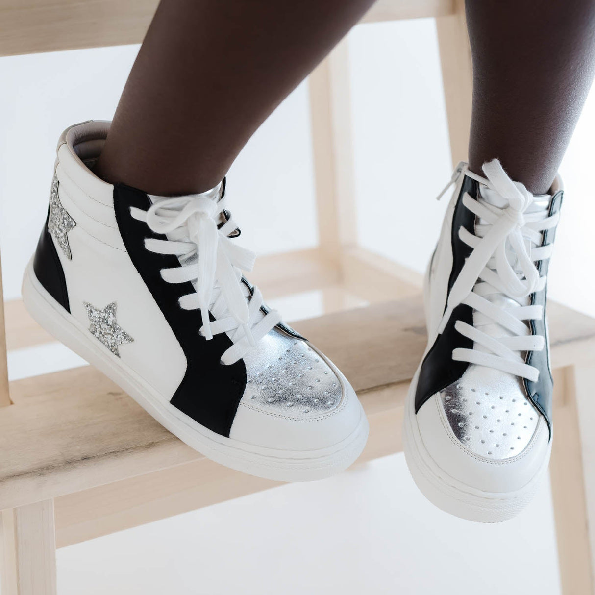 Miss Hannah Sneaker in Black & White - Kids from Yosi Samra