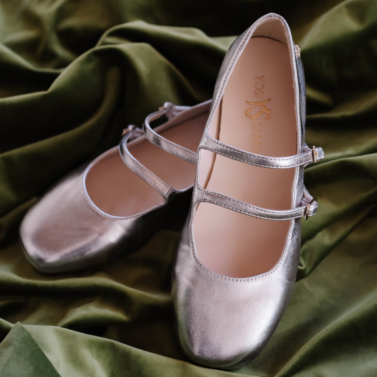 Miss Mary Flat in Silver - Kids from Yosi Samra