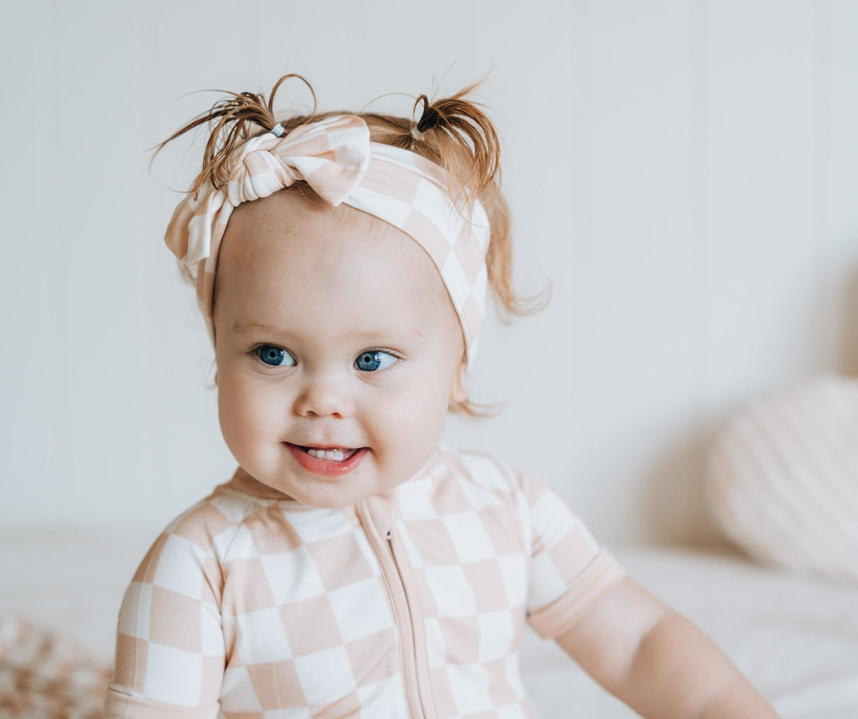 SANDY CHECKERS DREAM BOW from DREAM BIG LITTLE CO