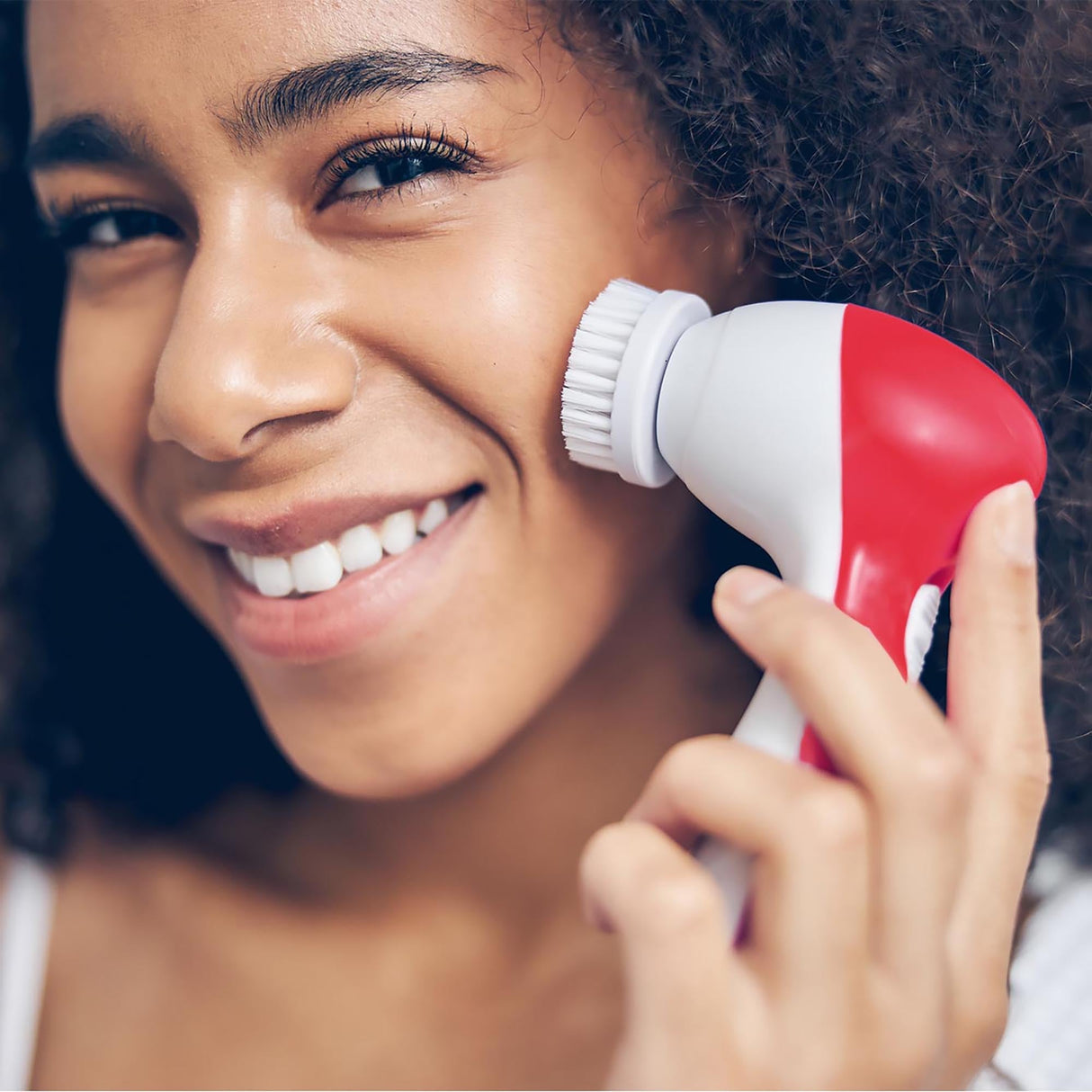 Advanced Facial Cleansing Brush from Pursonic