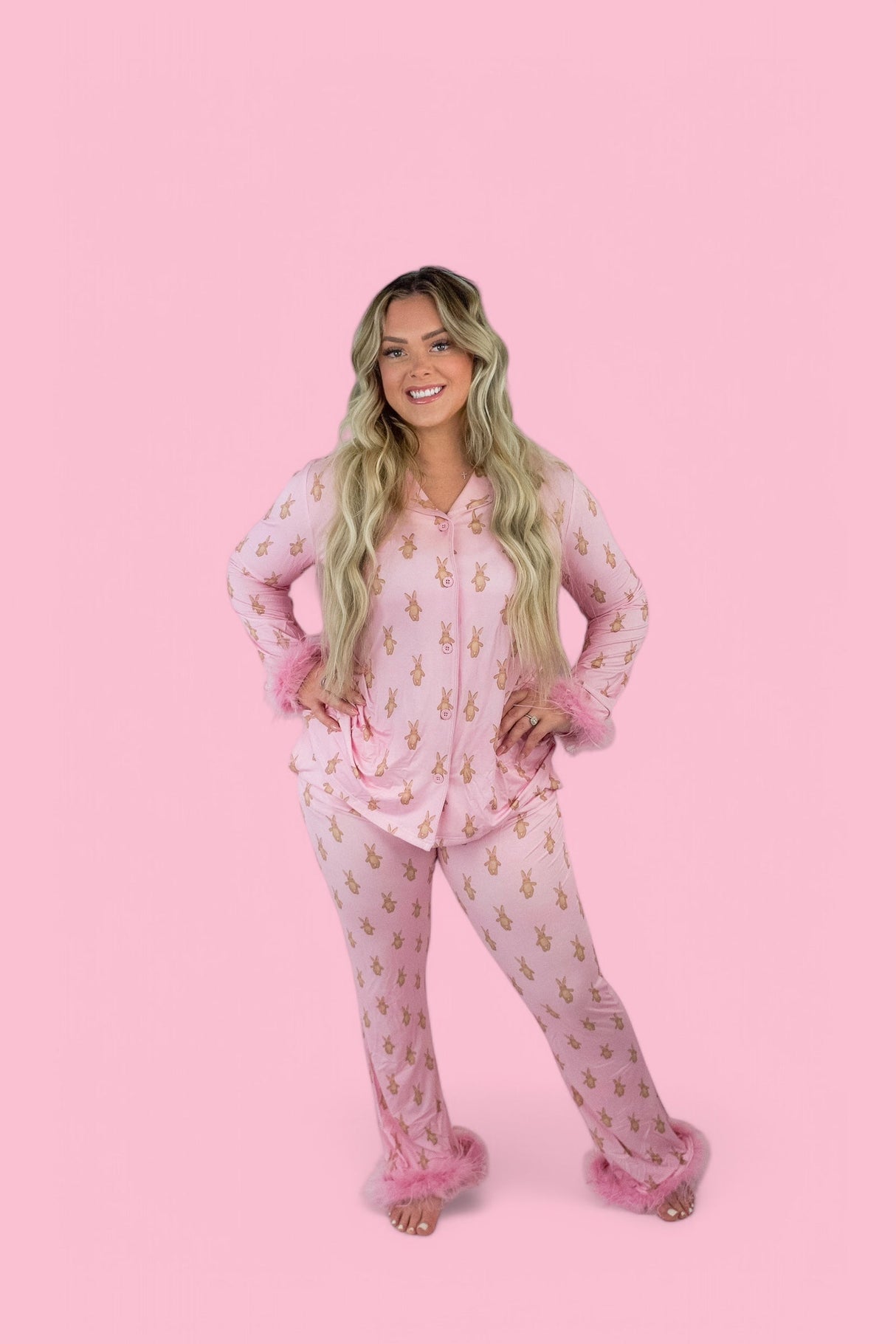 BLUSHIN' BUNNIES WOMEN'S FEATHER DREAM SET from DREAM BIG LITTLE CO