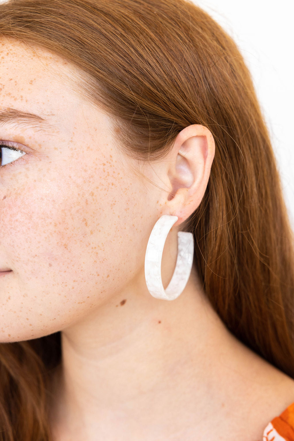 Ashley - Medium - White Shell from Shop LINNY CO