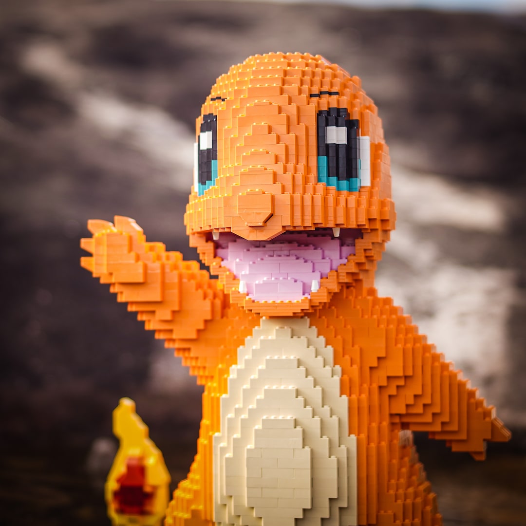 Life-Sized Fire Lizard from Bricker Builds
