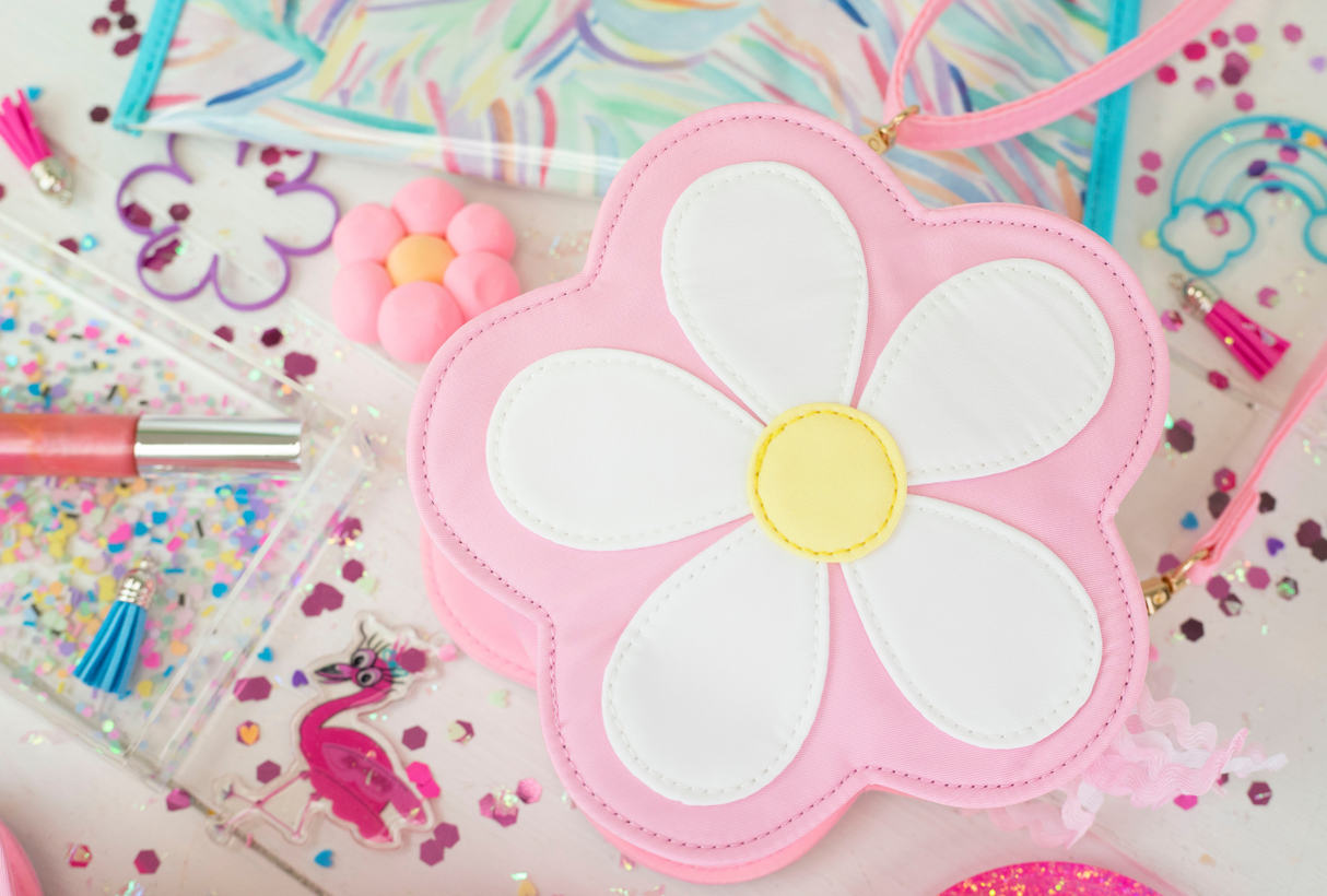 Flower Power Purse From Lynn Lilly