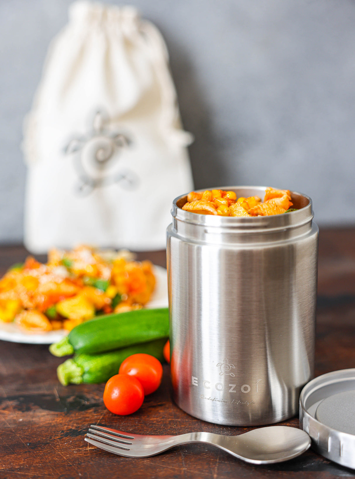 17 oz Eco-Friendly Stainless Steel Insulated Food Jar with Spork & Lunch Bag from ecozoi