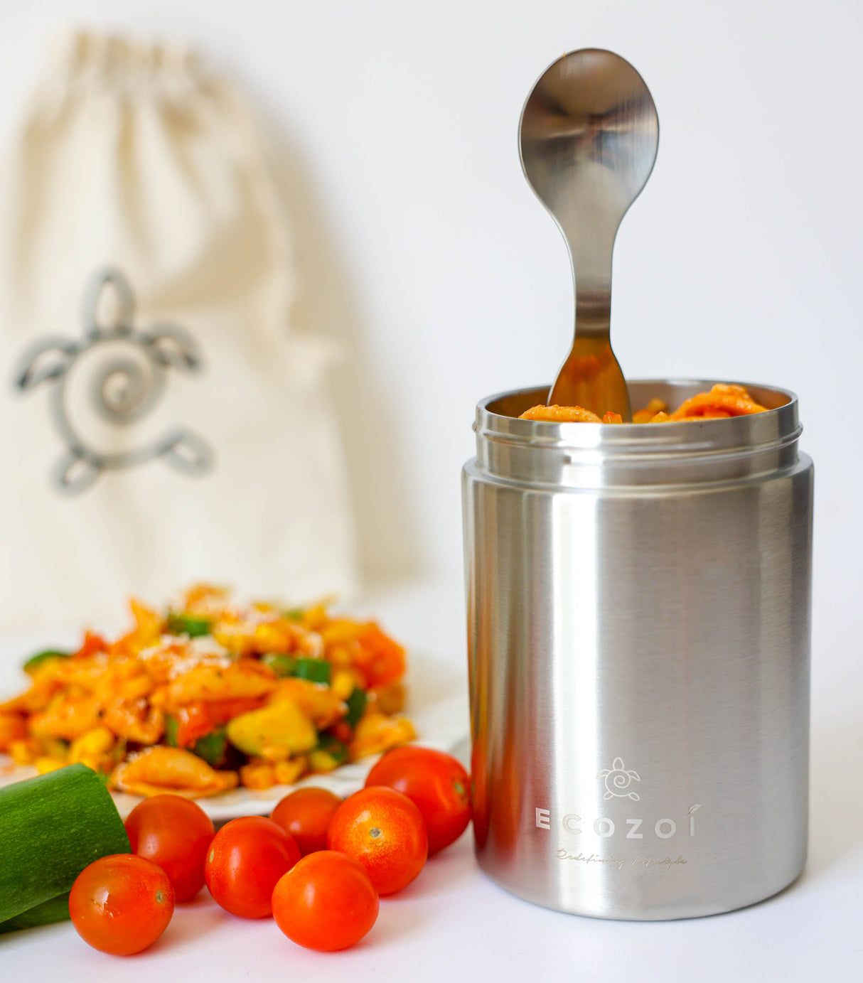 17 oz Eco-Friendly Stainless Steel Insulated Food Jar with Spork & Lunch Bag from ecozoi