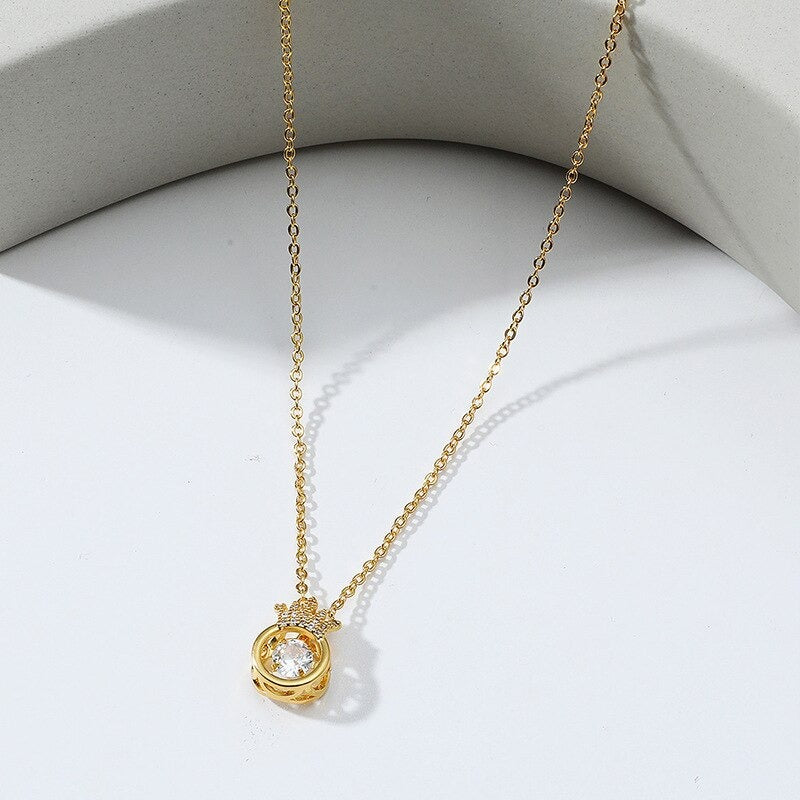 BEATING HEART NECKLACE from Ashlen