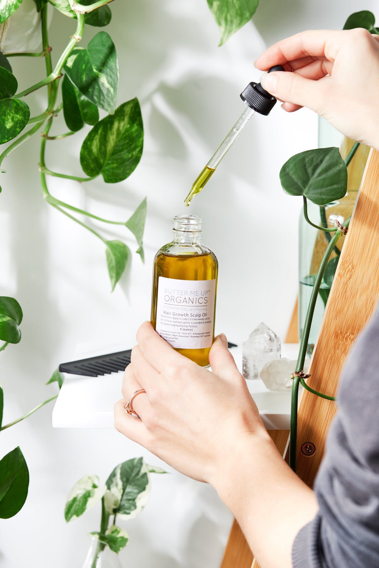Organic Scalp Treatment / Scalp Oil / Hair Growth / Organic Hair Oil / Hair Repair / Healthy Scalp / Herbal Treatment / Glass Bottle from Butter Me Up Organics