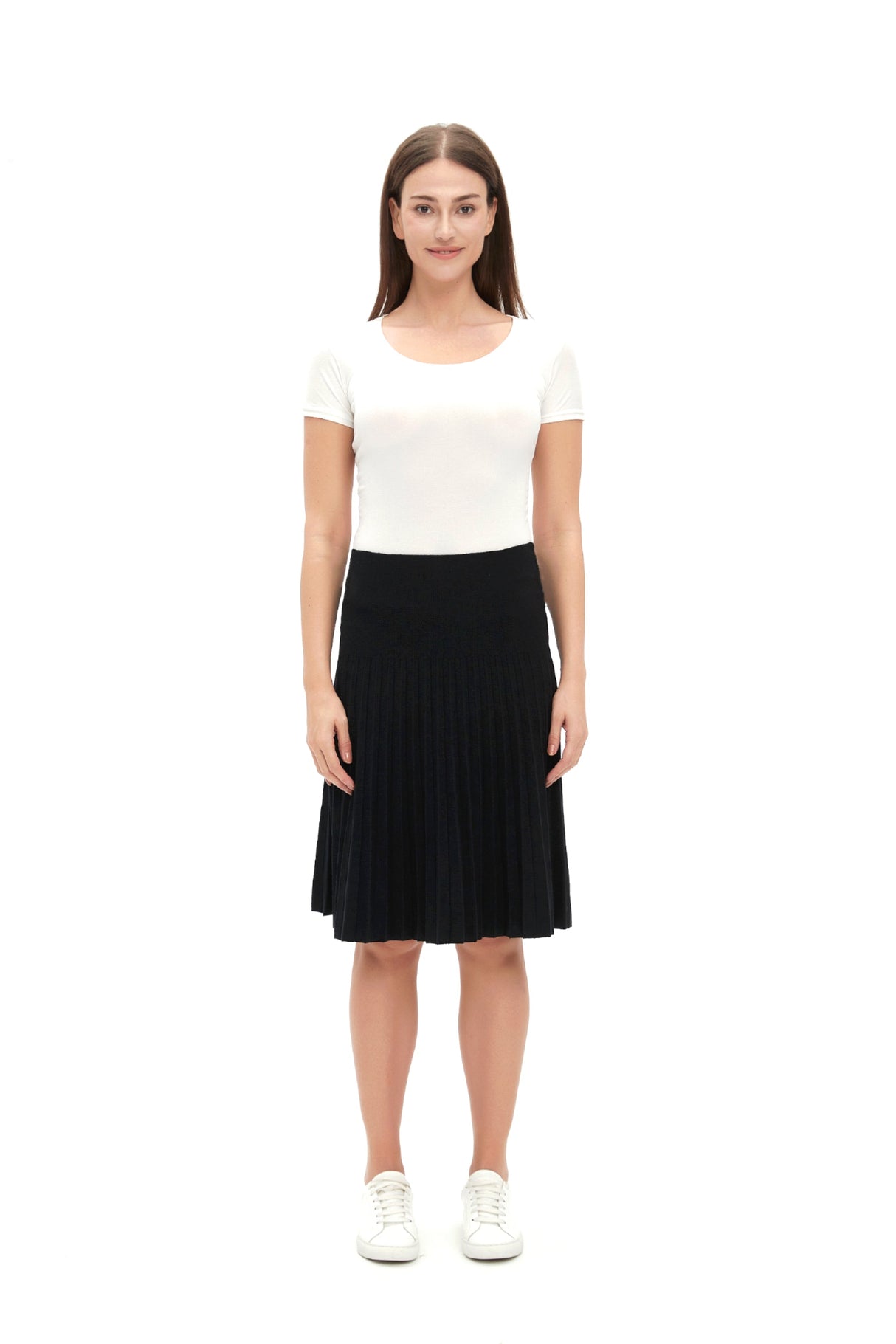 MM YEAR ROUND PLEATED - BLACK. from Mia Mod
