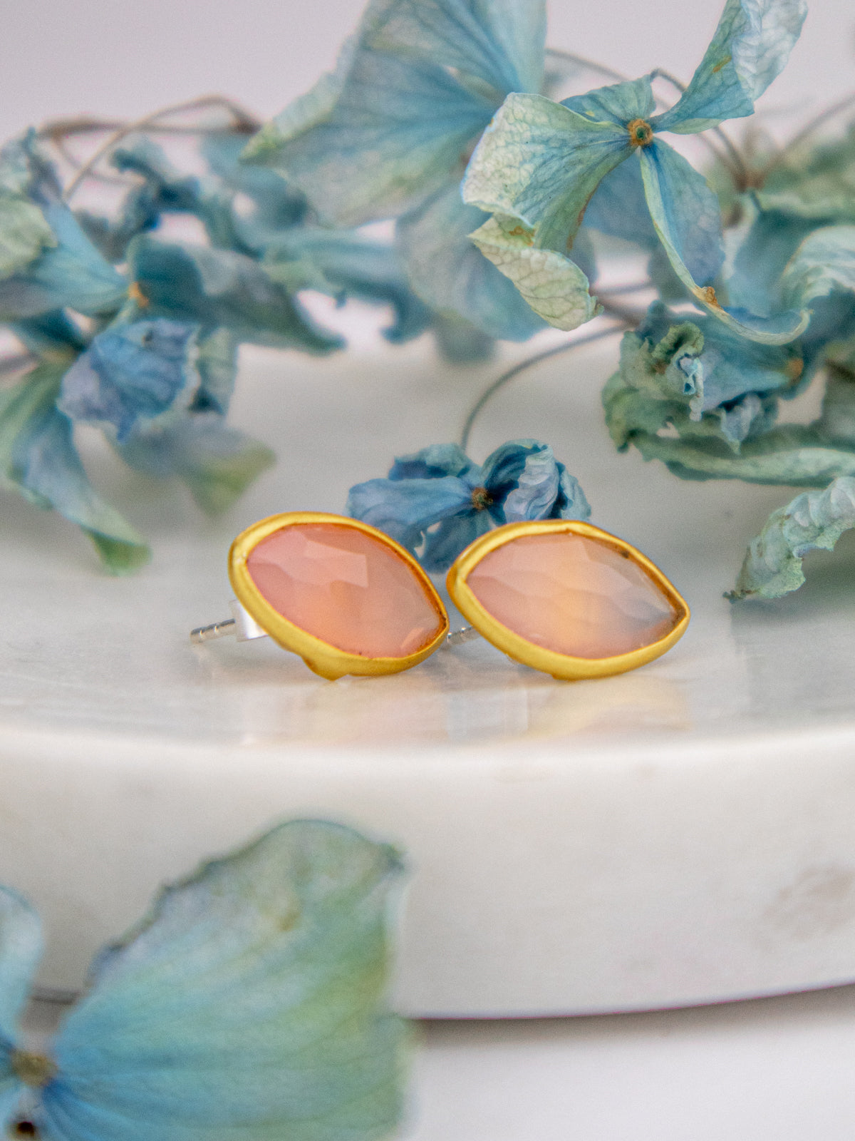 Mila Leaf Earrings - Gold from Ash & Rose