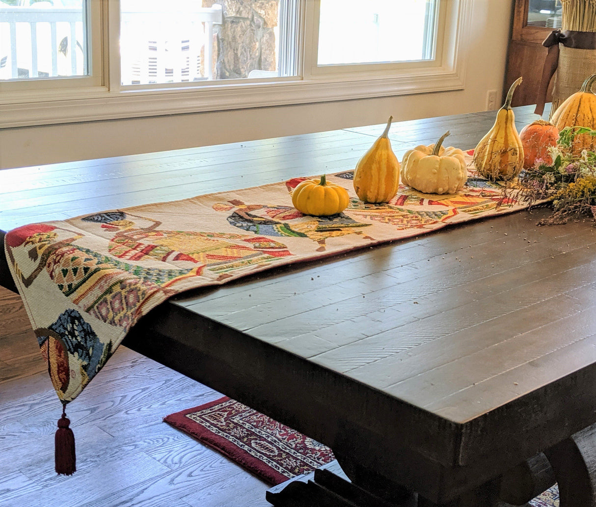 DaDa Bedding Dancing Women African Dreams Elegant Woven Tapestry Dining Table Runner (18117) from DaDalogy Bedding Collection