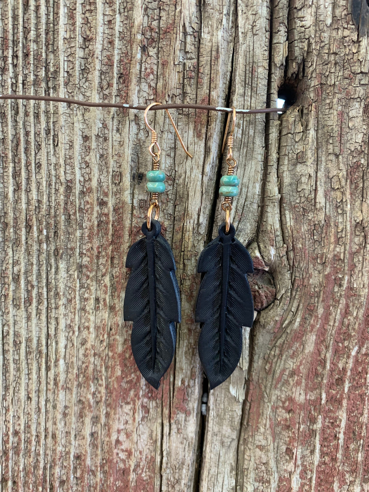 14089 Tooled Leather Feather & Stone Earring