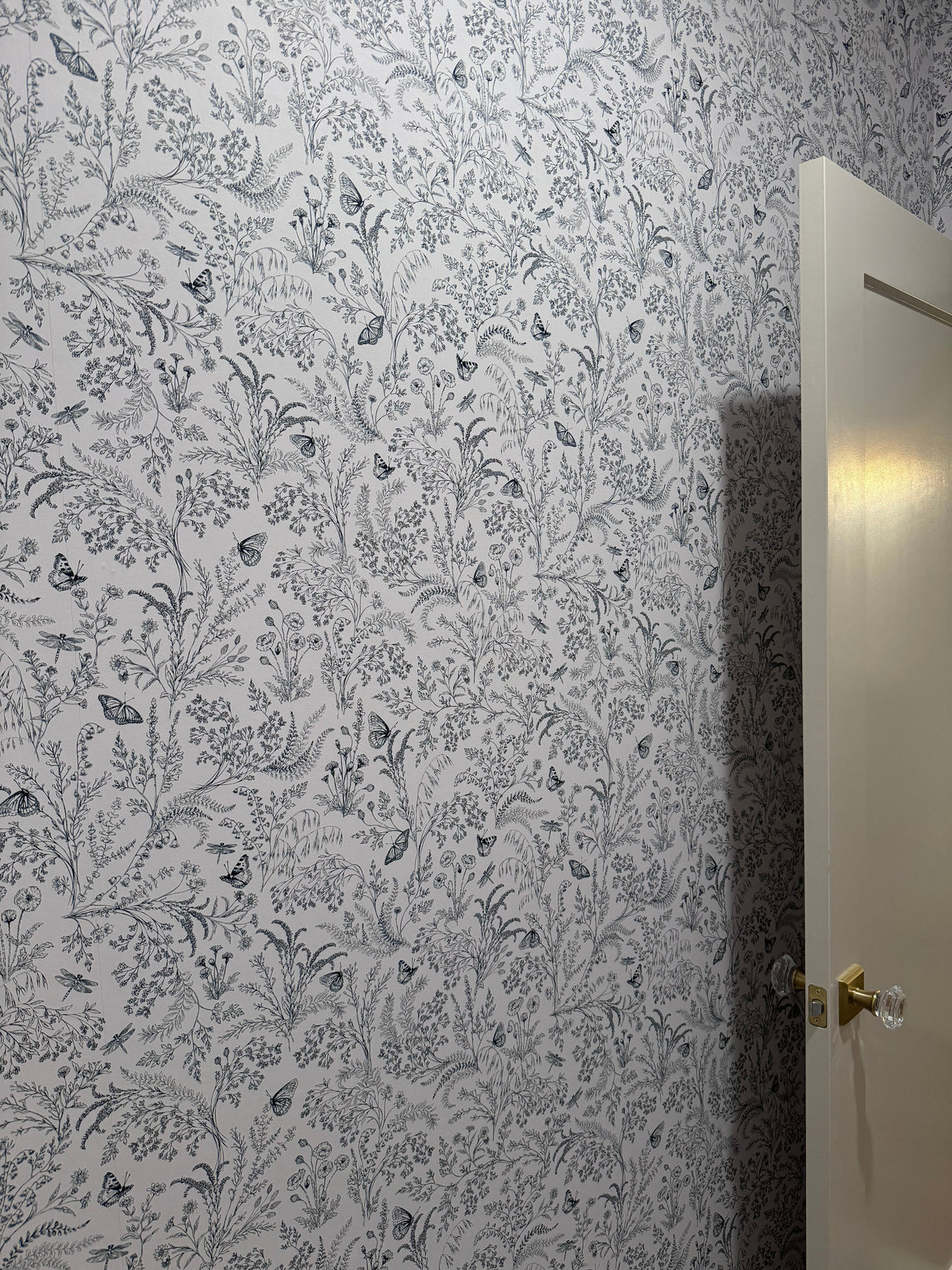 Bronwyn Wallpaper by Anna Black Creative from Loomwell Home Goods
