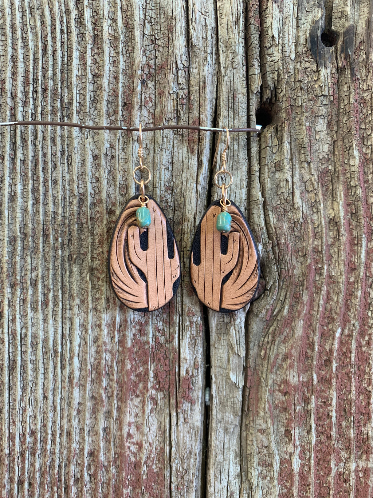 16674 Two Tone Teardrop Saguaro w/Turq Earrings