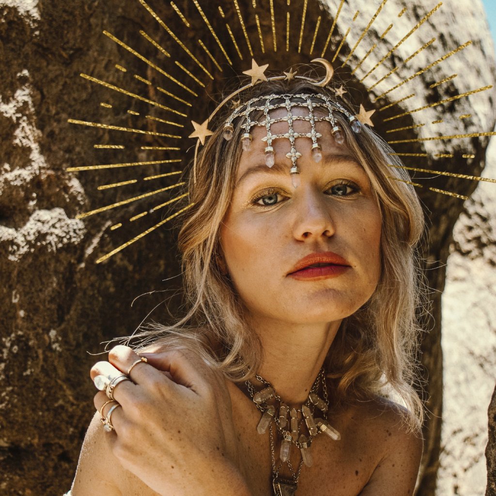 Shine On Necklace | Gold from Hiouchi Jewels
