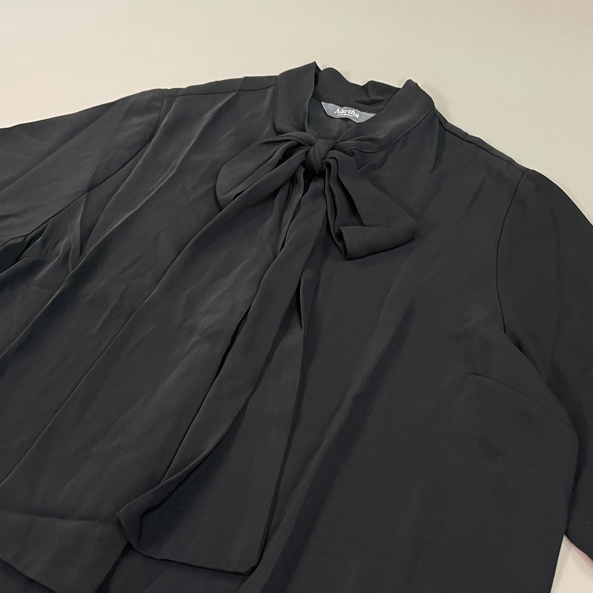 MARTHA STEWART Woven Front Button Blouse Top Tie Neck Women's Sz L Francesca Black (New) from PayWut
