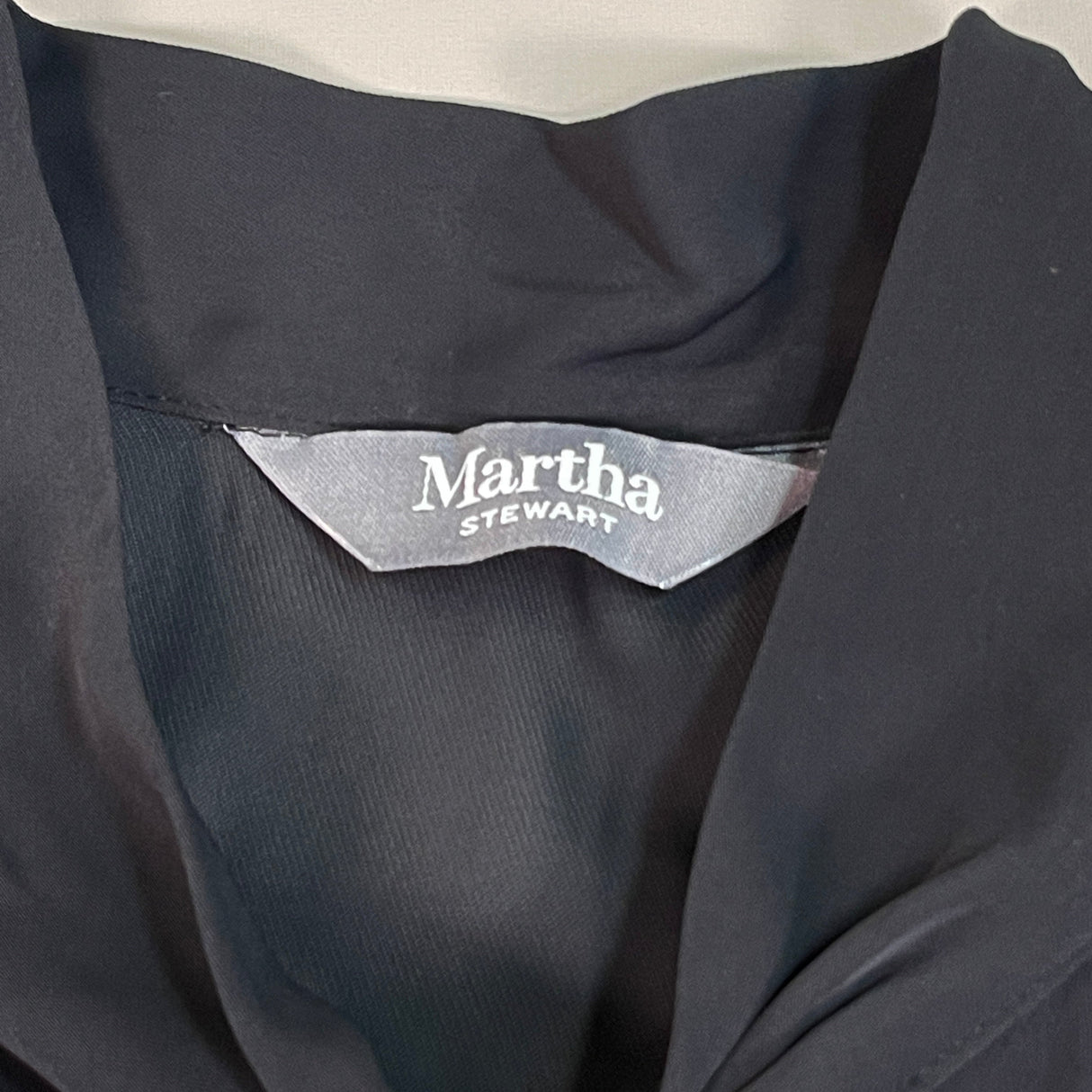 MARTHA STEWART Woven Front Button Blouse Top Tie Neck Women's Sz L Francesca Black (New) from PayWut