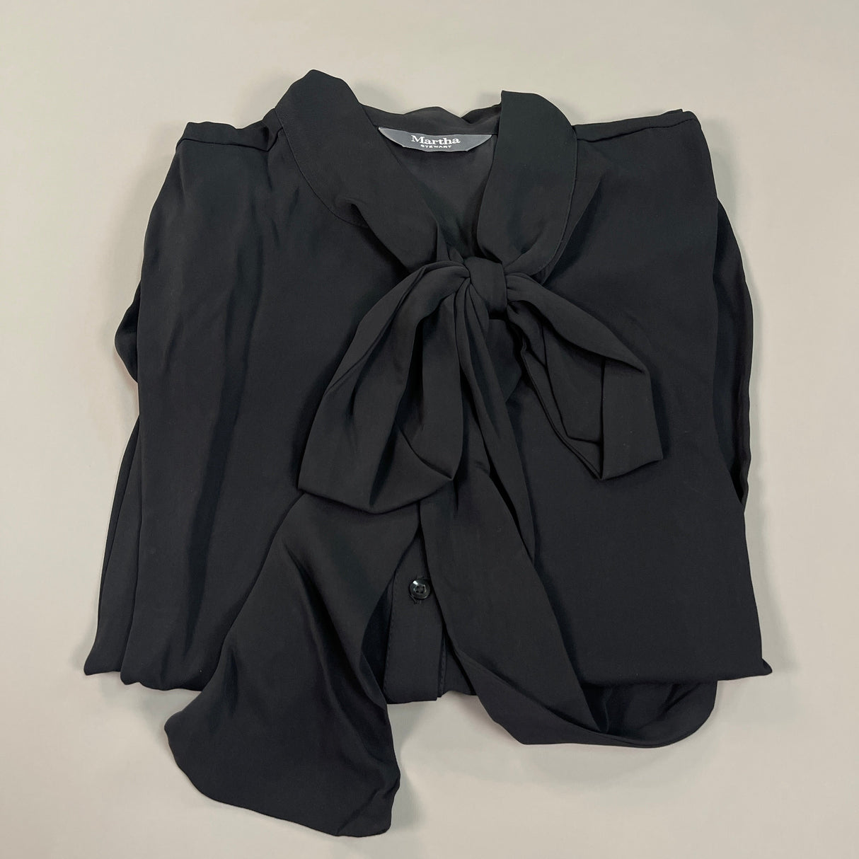 MARTHA STEWART Woven Front Button Blouse Top Tie Neck Women's Sz M Black (New) from PayWut