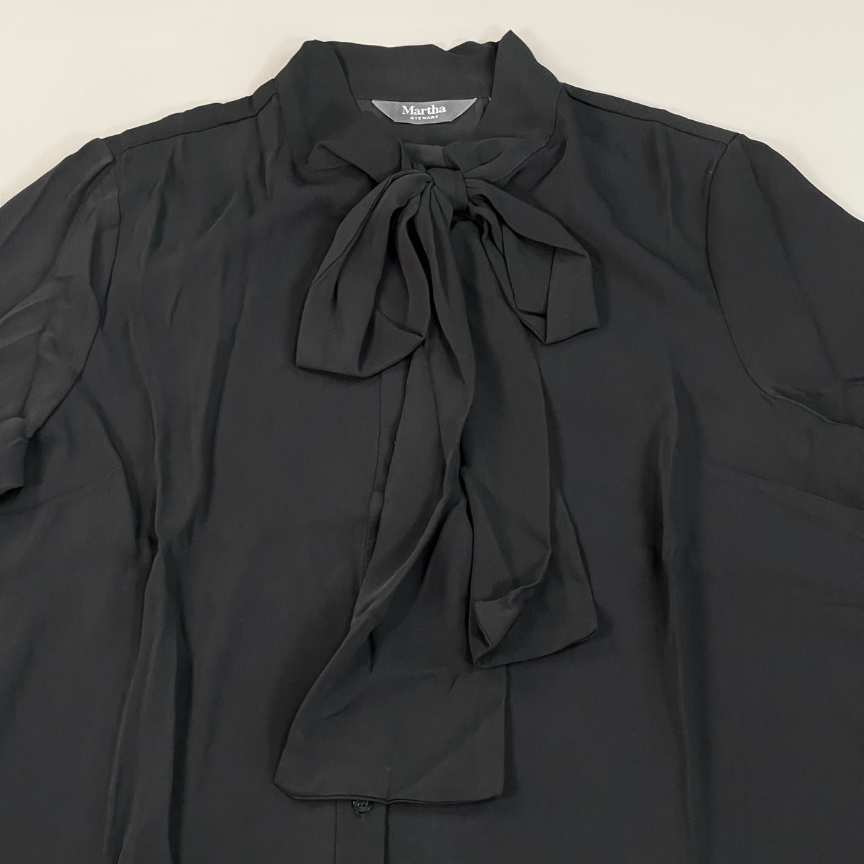 MARTHA STEWART Woven Front Button Blouse Top Tie Neck Women's Sz M Black (New) from PayWut