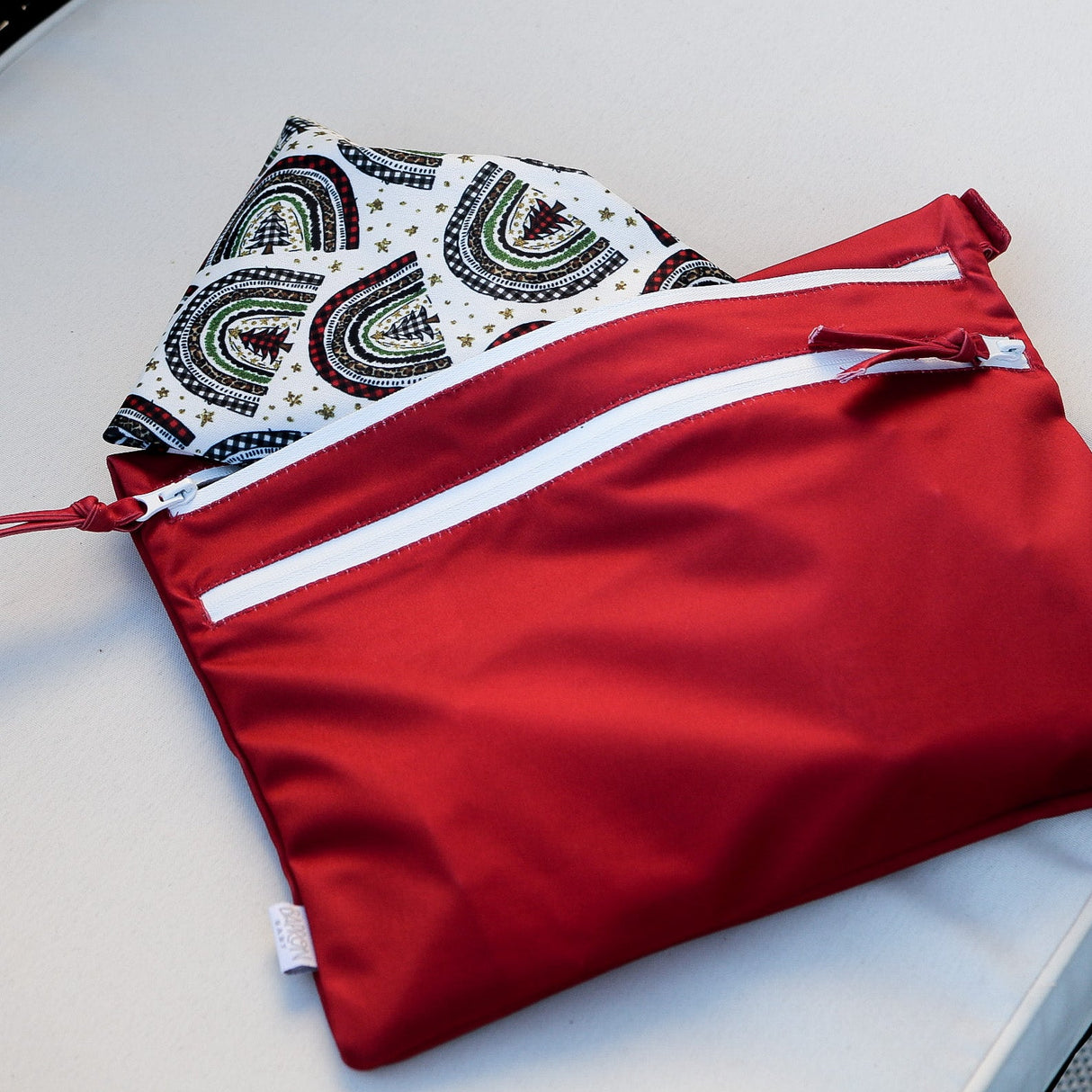 Solid Cranberry Minimalist - Waterproof Wet Bag (For mealtime, on-the-go, and more!) from BapronBaby