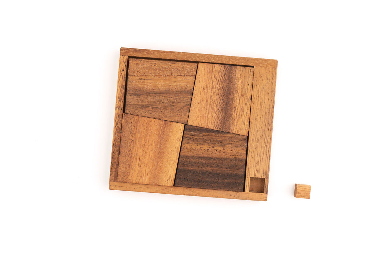 Impossible Square - No Fit Puzzle from Kubiya Games