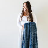 PATTERNED FAUX FUR THROW BLANKETS From Saranoni