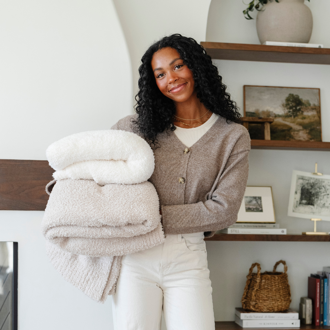 BAMBONI® THROW BLANKETS From Saranoni