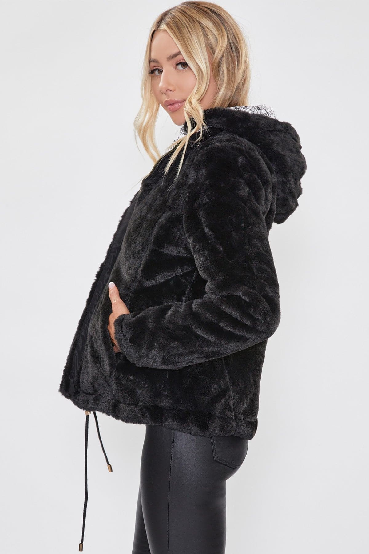 Women's Winter Faux Fur Reversible Jacket Jacket From YMI JEANS