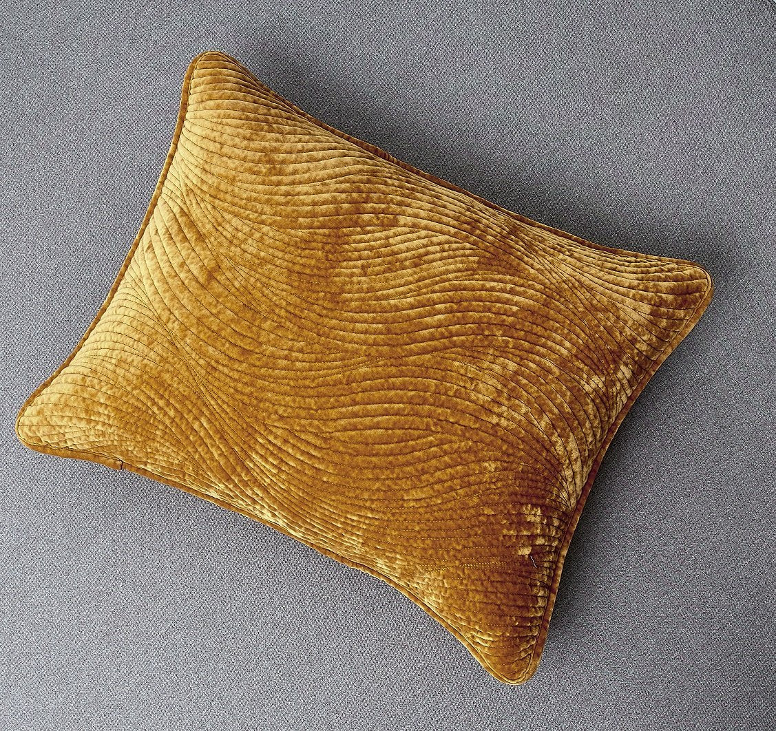 Tache Velvet Dreams Melted Gold Plush Waves Pillow Sham (JHW-852Y)