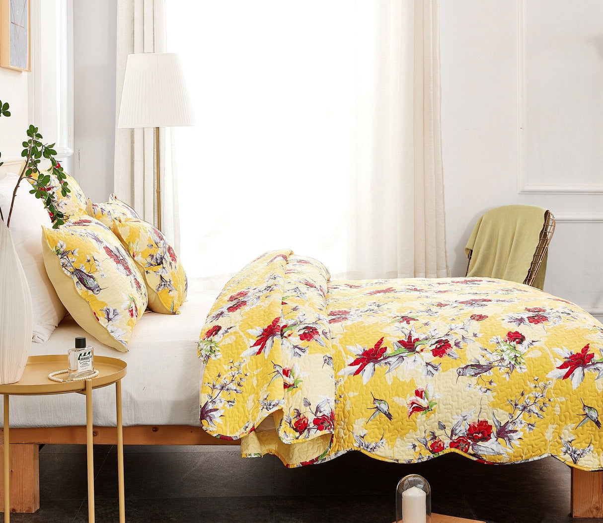 DaDa Bedding Radiant Sunshine Yellow Hummingbirds Floral Scalloped Bedspread Set (JHW-925) from DaDalogy Bedding Collection