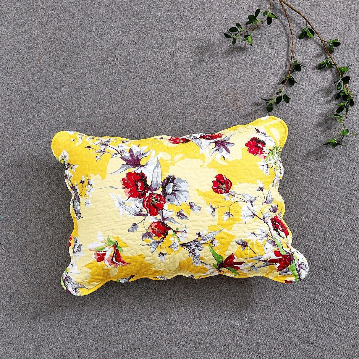 DaDa Bedding Radiant Sunshine Yellow Hummingbirds Floral Scalloped Bedspread Set (JHW-925) from DaDalogy Bedding Collection
