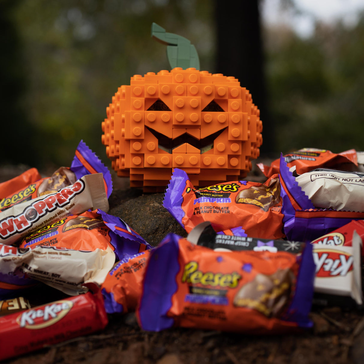 Jack-o-Lantern from Bricker Builds