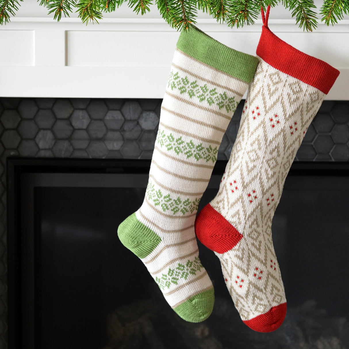 Ecru Patterned Stocking with Red Details from Melange Collection