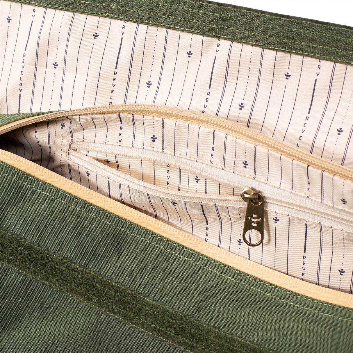 The Weekender - Smell Proof Medium Duffle from Revelry Supply