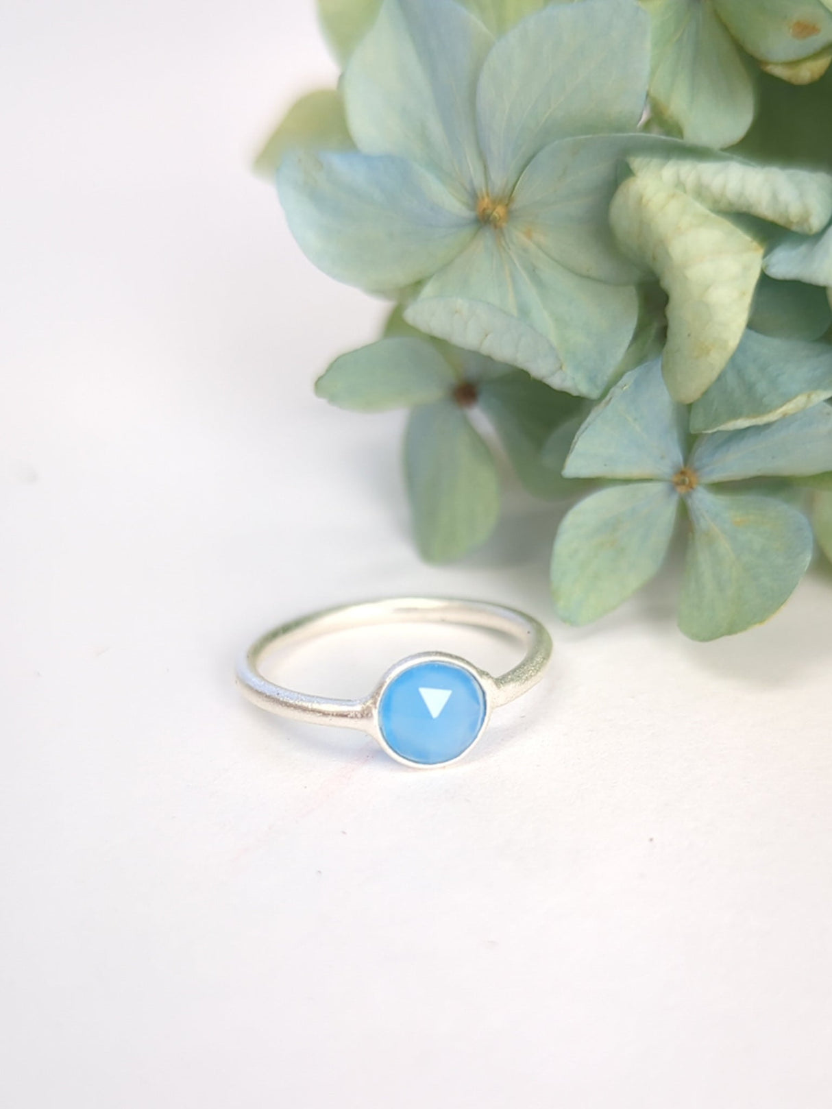 Mini Pebble Ring - Silver from Ash & Rose