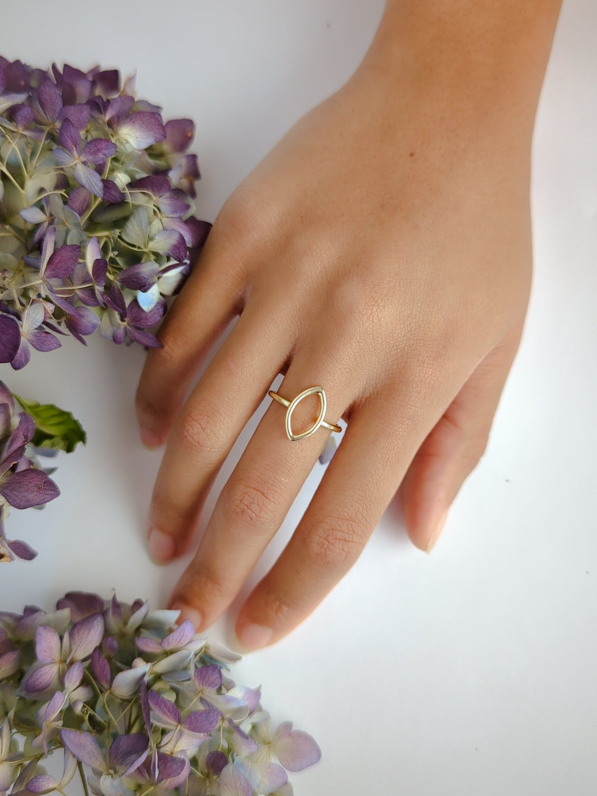 Leaf Wire Ring from Ash & Rose