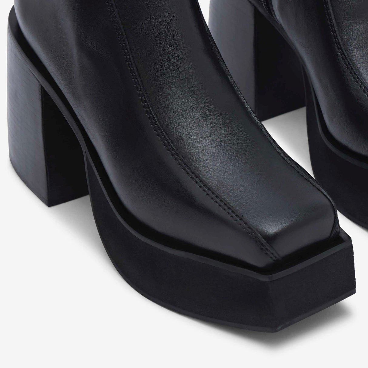 Les Platform Boots From Rotunda