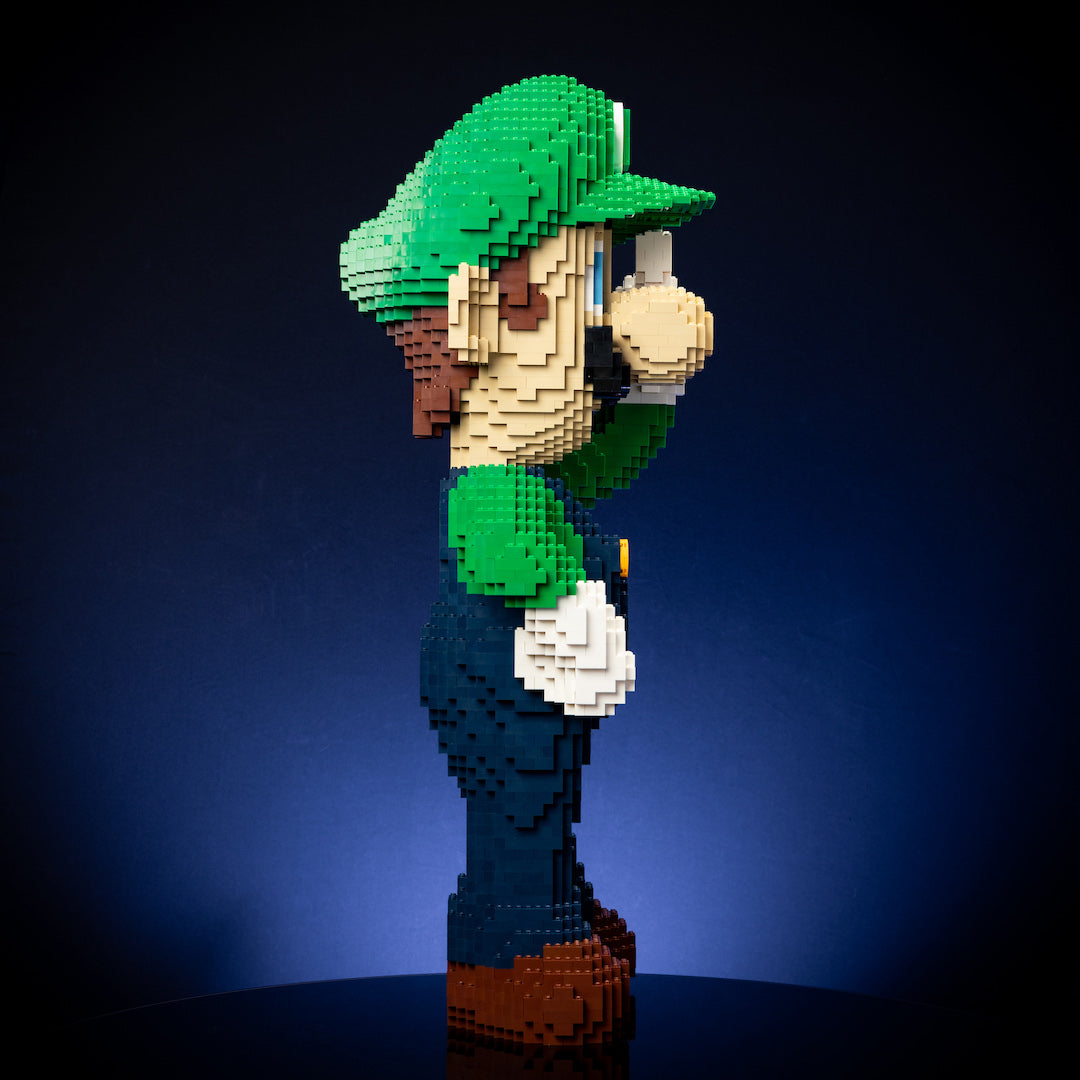 Life-Sized Italian Ghost Hunter from Bricker Builds