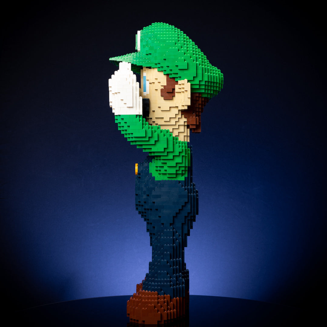 Life-Sized Italian Ghost Hunter from Bricker Builds