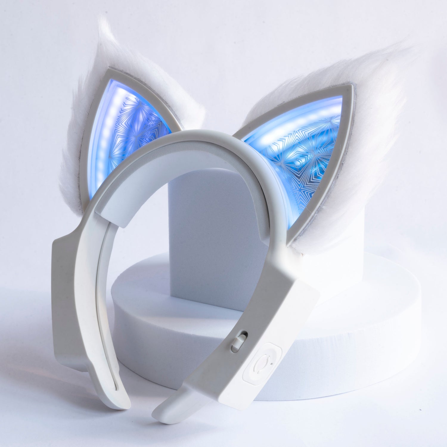 LED Infinity Mirror Cat Ears from Lumira