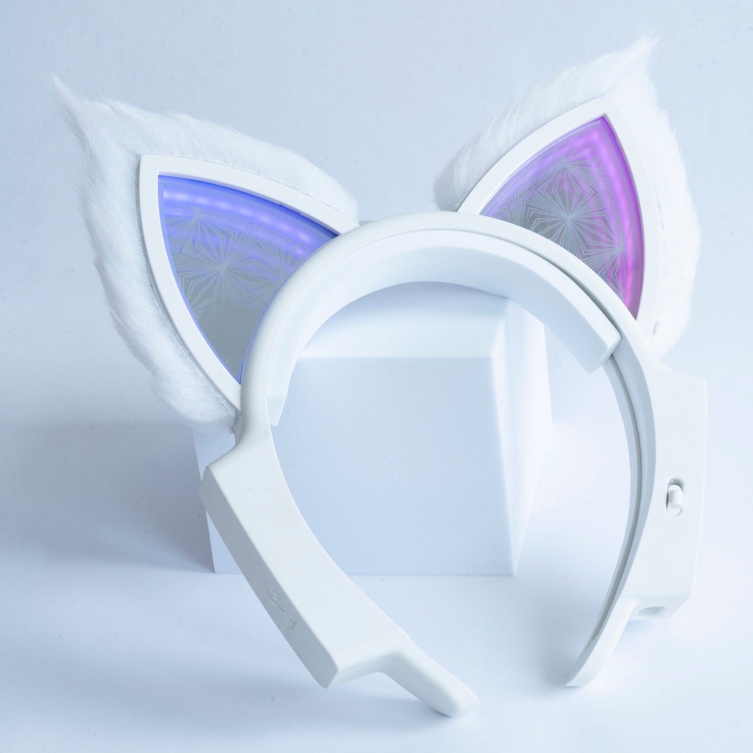 LED Infinity Mirror Cat Ears from Lumira